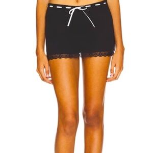 LOBA Nisa Mini Skort in Black